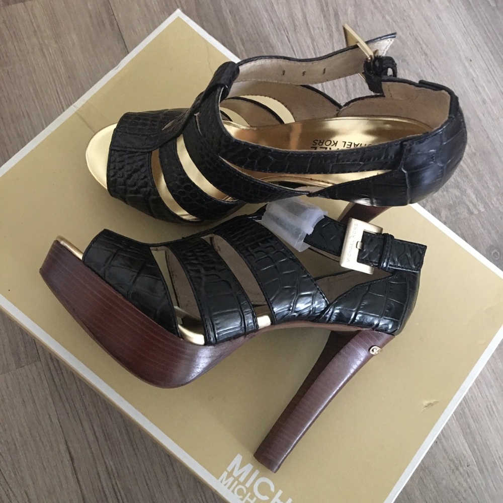 Michael Kors Camden platform shoes